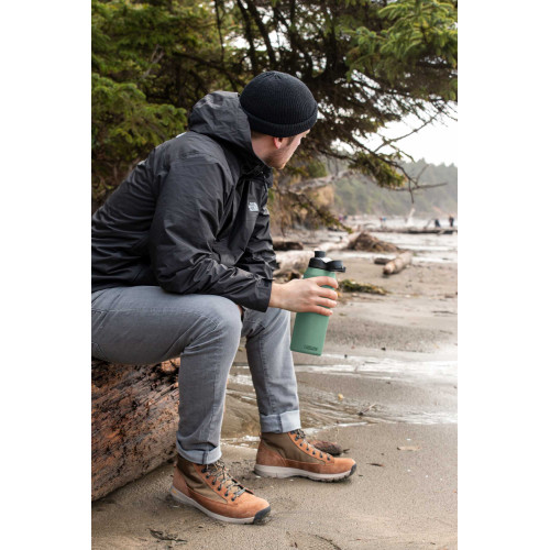 Термофляга для води CamelBak Chute Mag SST Vacuum Insulated 20oz, Koi (0,6 л) Термофляга для води CamelBak Chute Mag SST Vacuum Insulated 20oz, Koi (0,6 л)