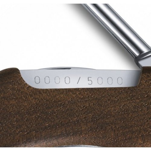 Ніж Victorinox Swiss Soldier&#039;s Knife 0.8461.J12