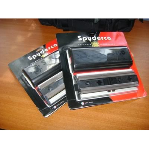 Точильна система Spyderco Triangle Sharpmaker (204MF)