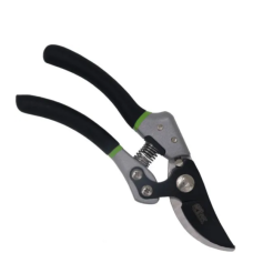 Секатор садовый алюминиевые ручки с двойным покрытием ПВХ Werk 210 мм